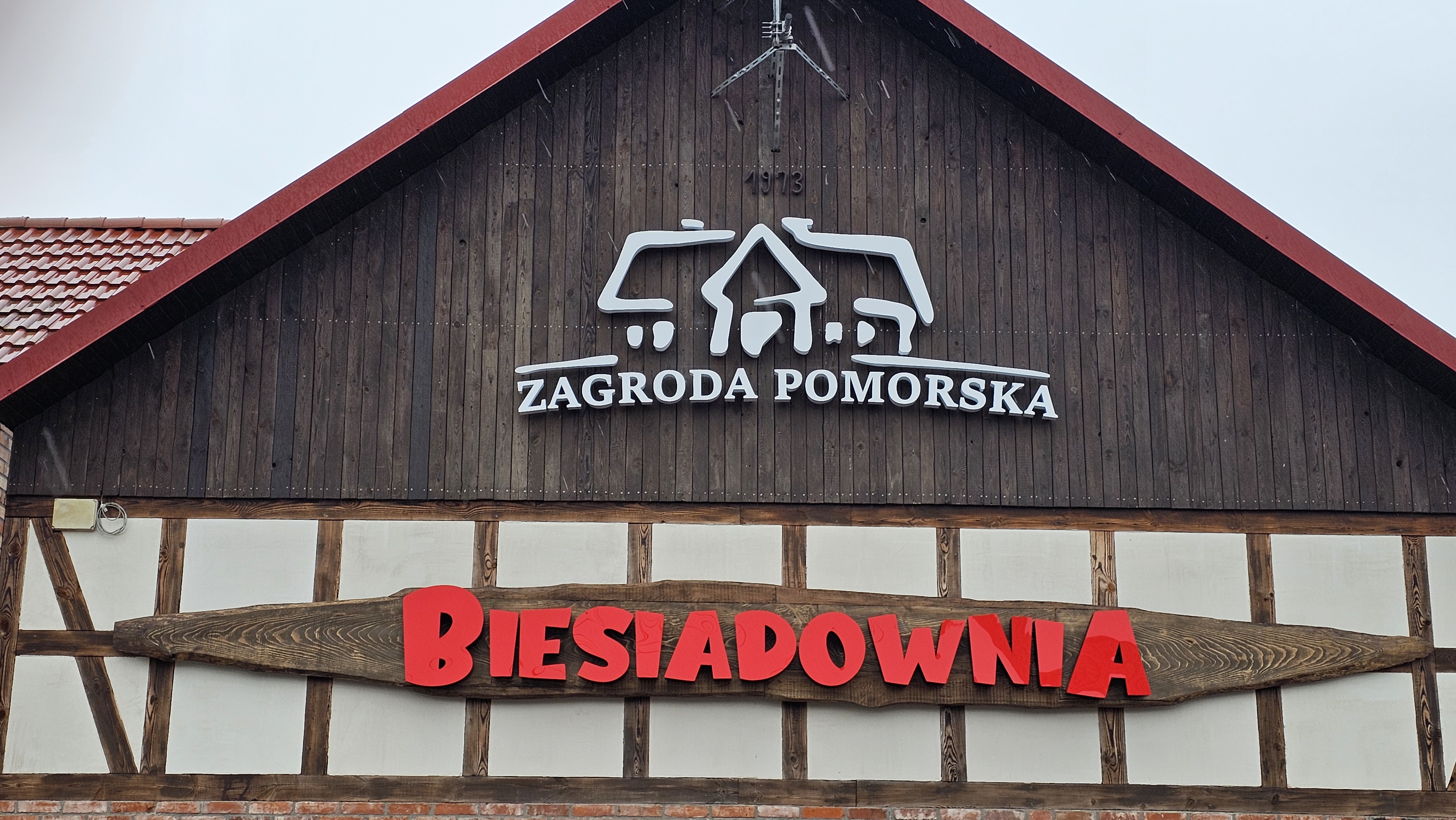 Biesiadownia — Zagroda Pomorska